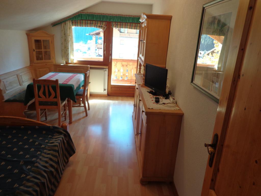 Sterzingerhof Lägenhet Neustift im Stubaital Rum bild